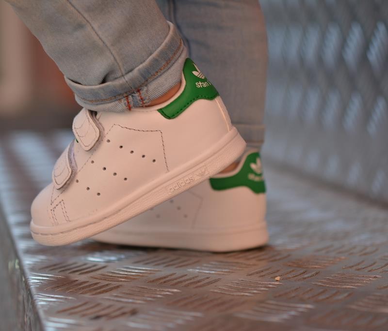Stan Smith Niño Velcro Factory Sale, UP TO 65% OFF | www ... موقع السيف غاليري
