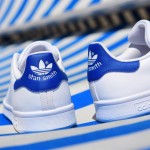 s74778_amorshoes-adidas-originals-stan-smith-j-blanca-logo-azul-junior-s74778