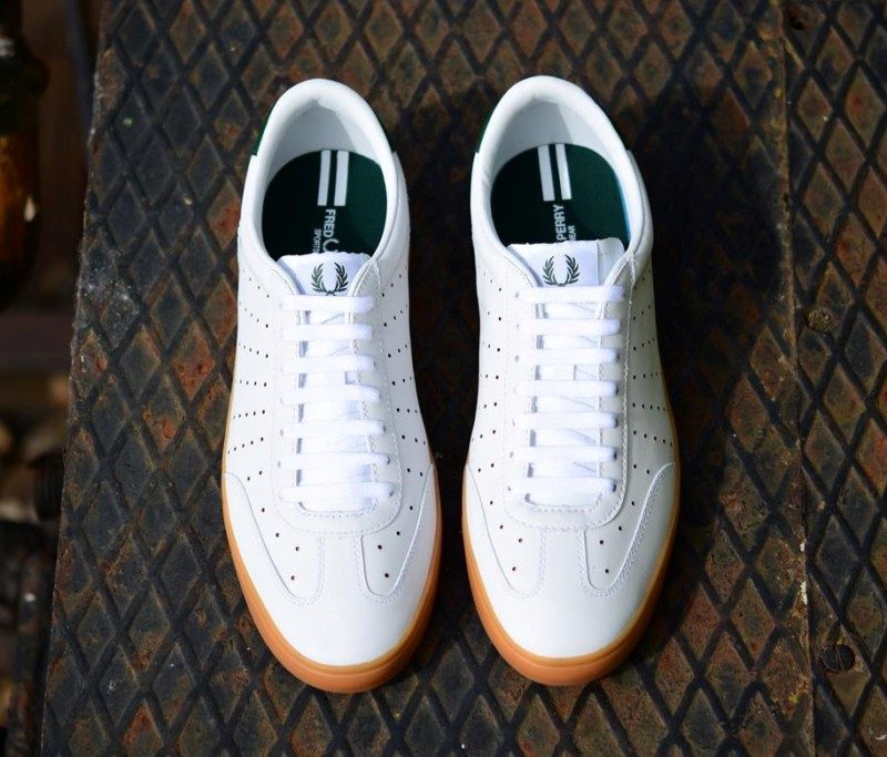 b8271-100_amorshoes-fred-perry-umpire-leather-white-zapatilla-blanca-b8271-100