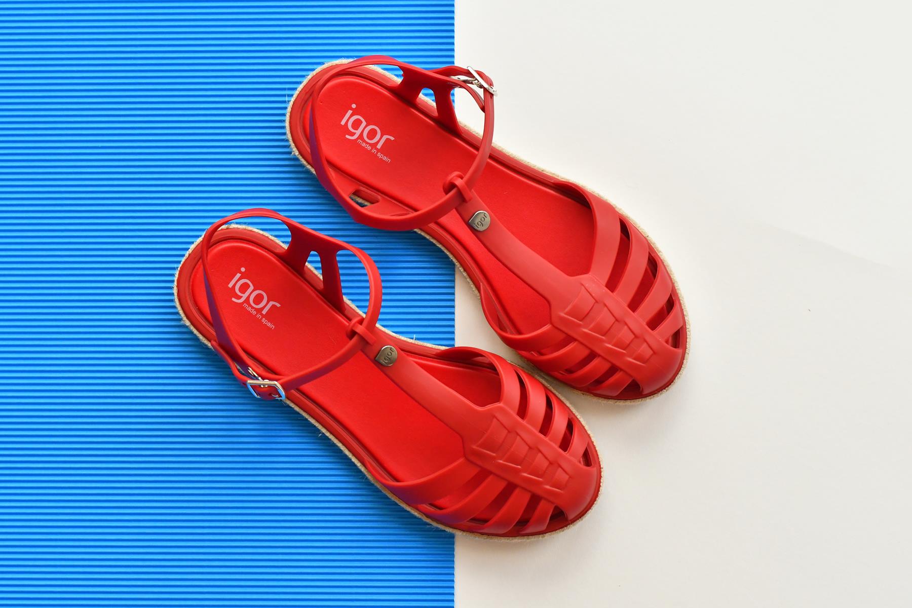 S10160-005_AmorShoes-Igor-Shoes-Altea-Cangrejera-goma-mujer-esparto-cierre-hebilla-color-azul-ROJO-red-s10160-005