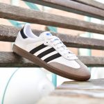 B75806_AmorShoes-Adidas-Originals-Samba-OG-Footwear-White-Core-Black-Clear-Granite-zapatilla-blanca-rayas-negras-suela-caramelo-B75806
