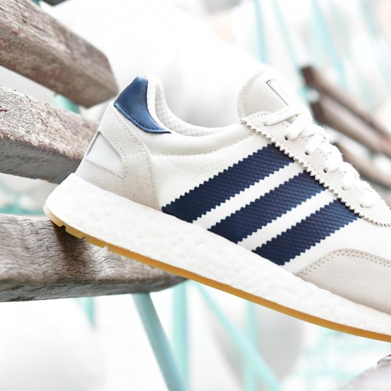 Adidas Originals Runner Beige con Rayas Azules - AmorShoes
