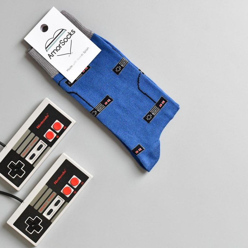 AmorSocks-calcetines-socks-mandos-nintendo-nes-azul-blue-gris-grey