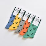amorsocks-calcetines-socks-dinos-dinosaurios-trex-tiranoraurio-coral-amarillo-yellow-azul-blue-gris-grey-verde-green