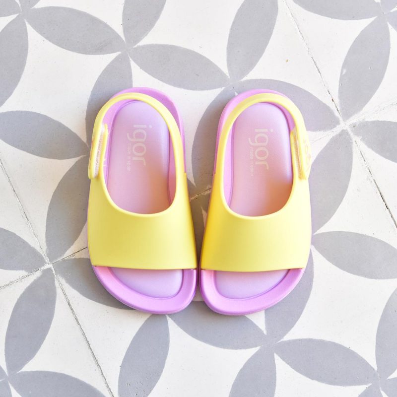 S10236-018_AmorShoes-Igor-shoes-baby-bicolor-cangrejera-sandalia-goma-para-agua-color-amarillo-malva-lila-yellow-s10236-018